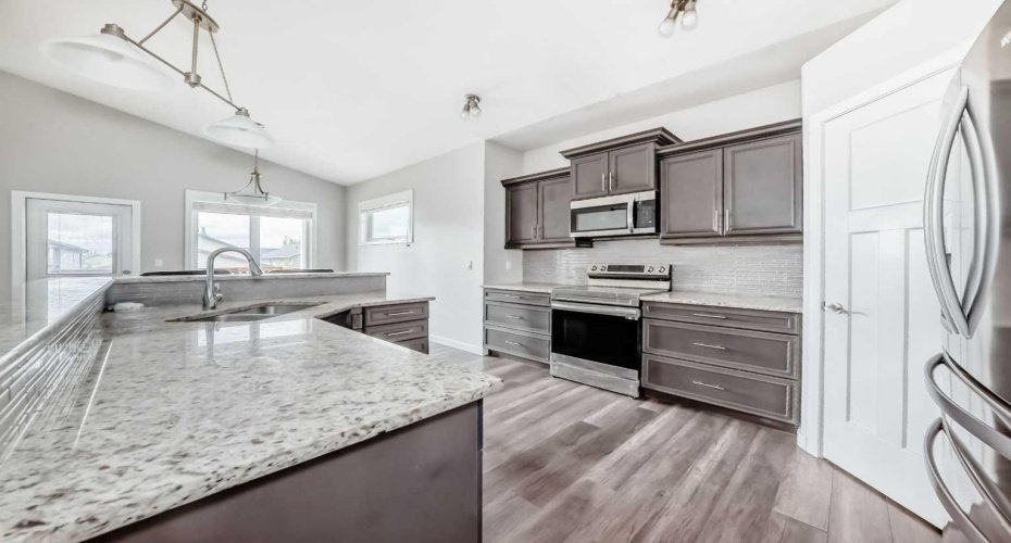 110 Cedar Square, Blackfalds, Alberta T4M0B4, 3 Bedroom Bedrooms, 0 ,2 BathroomBathrooms,Residential,For Sale,Cedar,0,A2323921