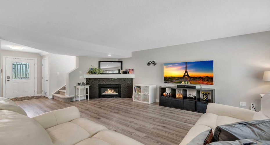 480 Douglas Glen Point, Calgary, Alberta T2Z 3G4, 4 Bedroom Bedrooms, 0 ,4 BathroomBathrooms,Residential,For Sale,Douglas Glen,0,A2323930