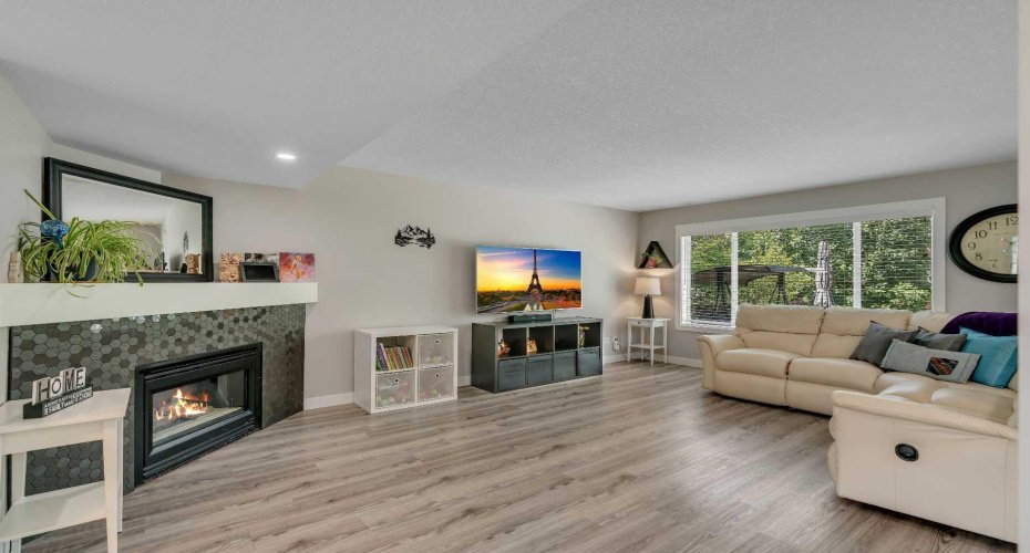480 Douglas Glen Point, Calgary, Alberta T2Z 3G4, 4 Bedroom Bedrooms, 0 ,4 BathroomBathrooms,Residential,For Sale,Douglas Glen,0,A2323930
