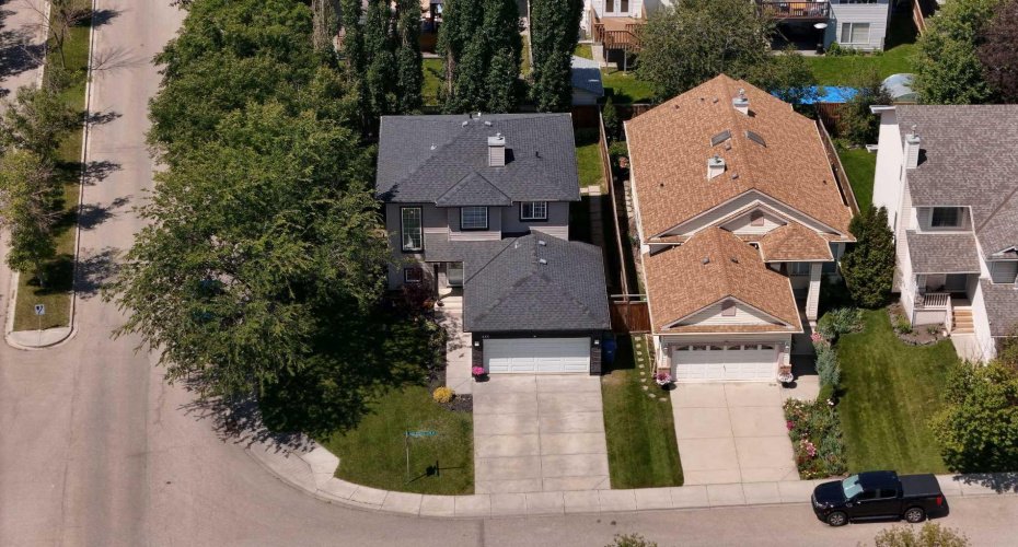 480 Douglas Glen Point, Calgary, Alberta T2Z 3G4, 4 Bedroom Bedrooms, 0 ,4 BathroomBathrooms,Residential,For Sale,Douglas Glen,0,A2323930