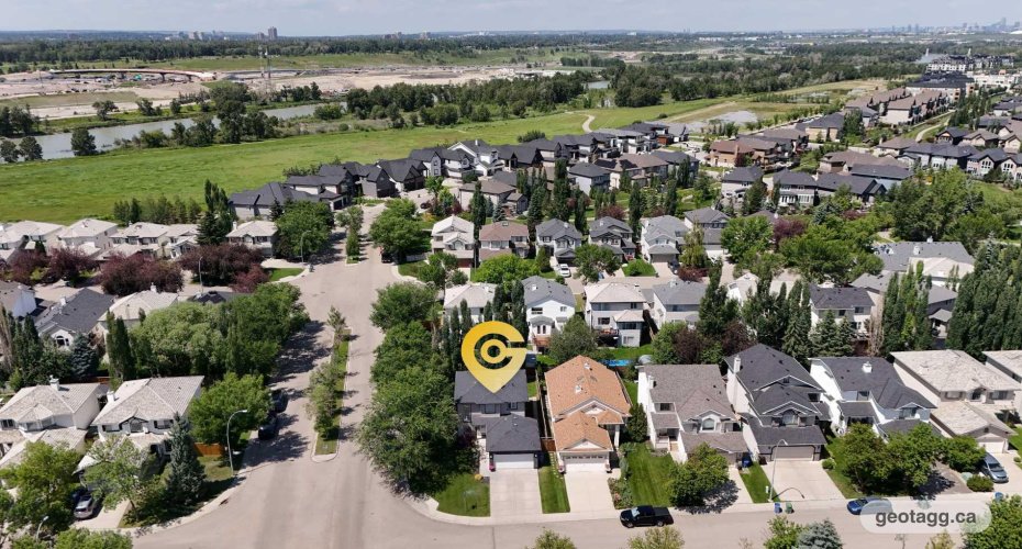 480 Douglas Glen Point, Calgary, Alberta T2Z 3G4, 4 Bedroom Bedrooms, 0 ,4 BathroomBathrooms,Residential,For Sale,Douglas Glen,0,A2323930