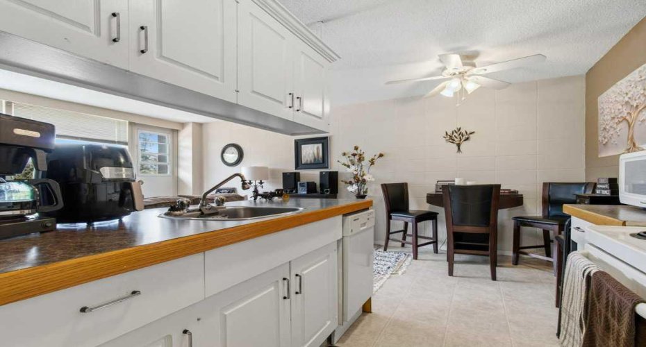 4700 55 Street, Red Deer, Alberta T4N 2H8, 1 Bedroom Bedrooms, 0 ,1 BathroomBathrooms,Residential,For Sale,55,0,A2324139