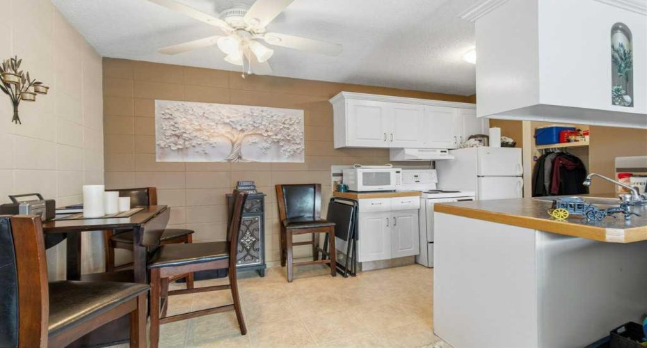 4700 55 Street, Red Deer, Alberta T4N 2H8, 1 Bedroom Bedrooms, 0 ,1 BathroomBathrooms,Residential,For Sale,55,0,A2324139