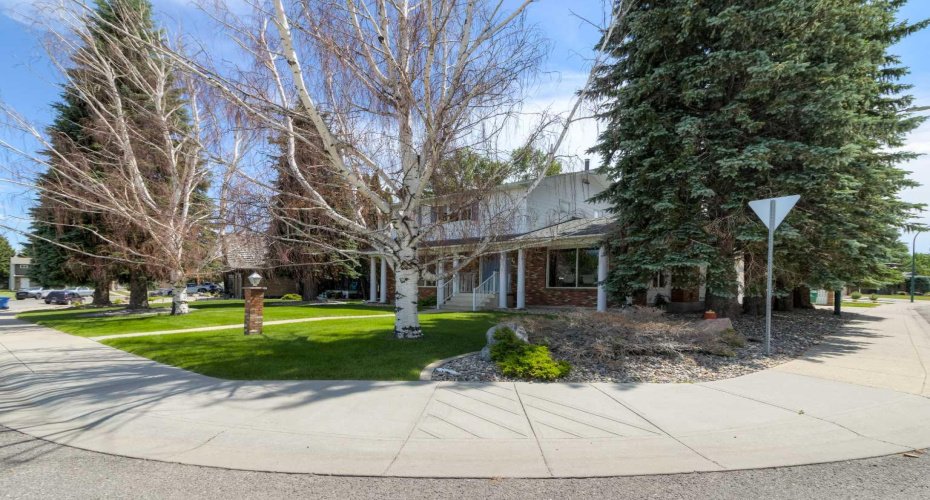 80 Lafayette Boulevard, Lethbridge, Alberta T1K 3Y5, 5 Bedroom Bedrooms, 0 ,4 BathroomBathrooms,Residential,For Sale,Lafayette,0,A2324543