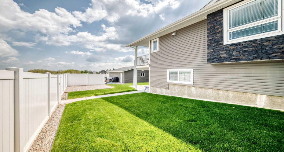 6368 58 Avenue, Innisfail, Alberta T4G 0A1, 4 Bedroom Bedrooms, 0 ,2 BathroomBathrooms,Residential,For Sale,58,0,A2324681