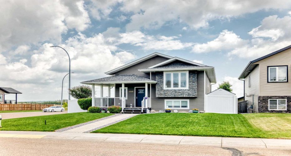 6368 58 Avenue, Innisfail, Alberta T4G 0A1, 4 Bedroom Bedrooms, 0 ,2 BathroomBathrooms,Residential,For Sale,58,0,A2324681