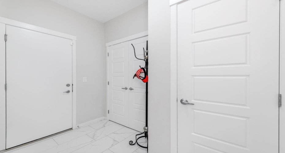 983 Corner Meadows Way, Calgary, Alberta T3N 1X8, 7 Bedroom Bedrooms, 0 ,6 BathroomBathrooms,Residential,For Sale,Corner Meadows,0,A2328223