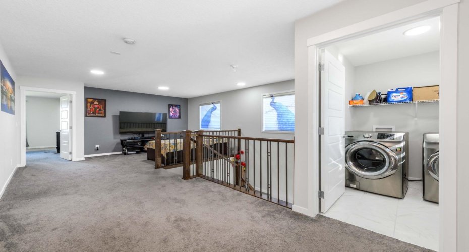 983 Corner Meadows Way, Calgary, Alberta T3N 1X8, 7 Bedroom Bedrooms, 0 ,6 BathroomBathrooms,Residential,For Sale,Corner Meadows,0,A2328223