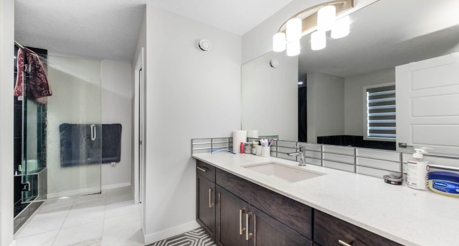 983 Corner Meadows Way, Calgary, Alberta T3N 1X8, 7 Bedroom Bedrooms, 0 ,6 BathroomBathrooms,Residential,For Sale,Corner Meadows,0,A2328223