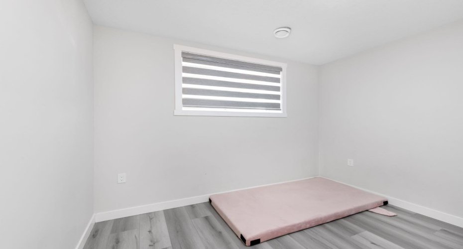 983 Corner Meadows Way, Calgary, Alberta T3N 1X8, 7 Bedroom Bedrooms, 0 ,6 BathroomBathrooms,Residential,For Sale,Corner Meadows,0,A2328223