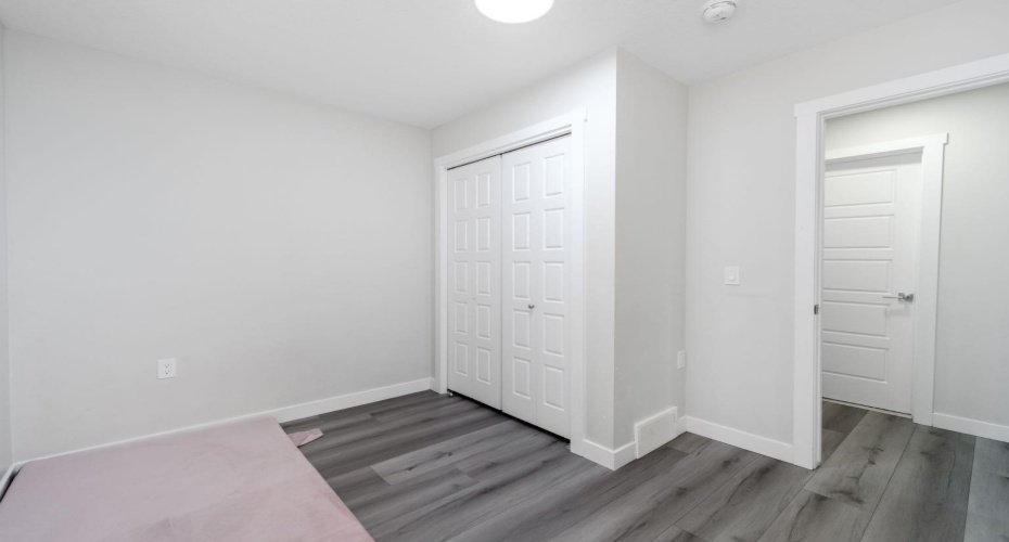 983 Corner Meadows Way, Calgary, Alberta T3N 1X8, 7 Bedroom Bedrooms, 0 ,6 BathroomBathrooms,Residential,For Sale,Corner Meadows,0,A2328223