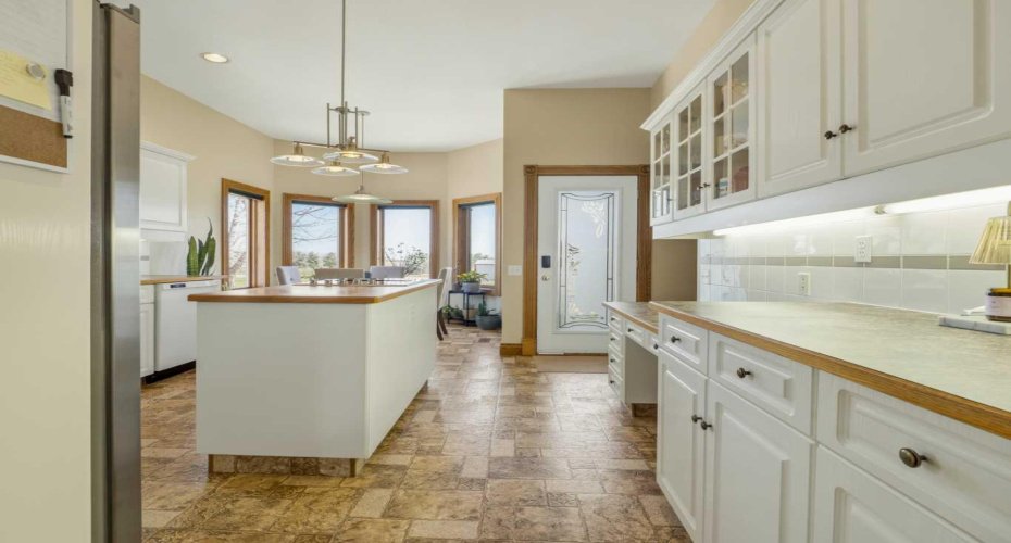90013 212, Rural Lethbridge County, Alberta T1J 5N9, 5 Bedroom Bedrooms, 0 ,3 BathroomBathrooms,Residential,For Sale,212,0,A2328229