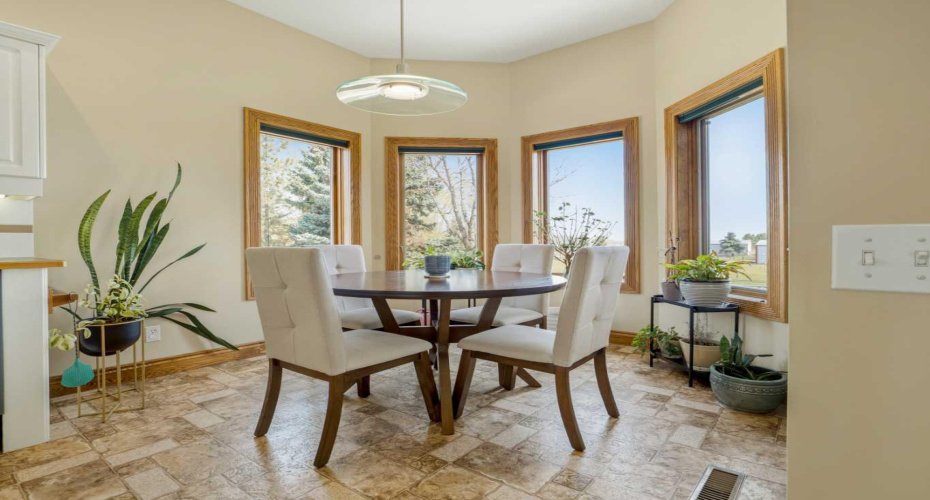 90013 212, Rural Lethbridge County, Alberta T1J 5N9, 5 Bedroom Bedrooms, 0 ,3 BathroomBathrooms,Residential,For Sale,212,0,A2328229