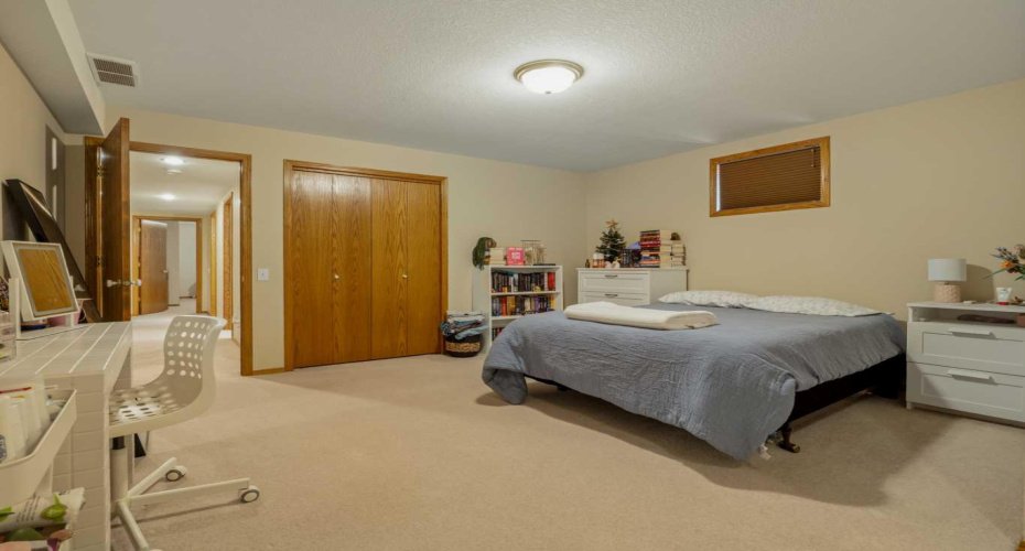 90013 212, Rural Lethbridge County, Alberta T1J 5N9, 5 Bedroom Bedrooms, 0 ,3 BathroomBathrooms,Residential,For Sale,212,0,A2328229