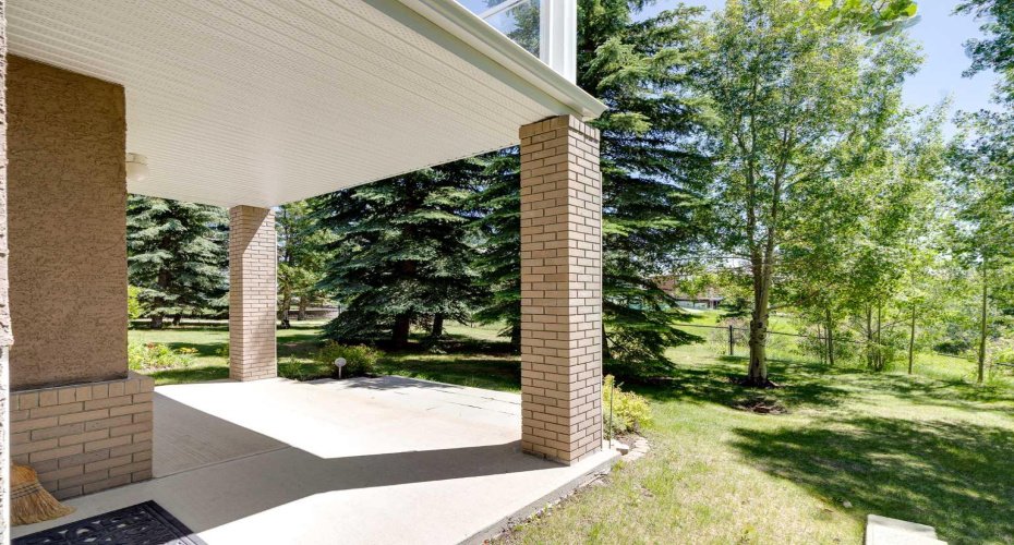 66 Royal Manor, Calgary, Alberta T3G 5T6, 3 Bedroom Bedrooms, 0 ,3 BathroomBathrooms,Residential,For Sale,Royal,0,A2328230