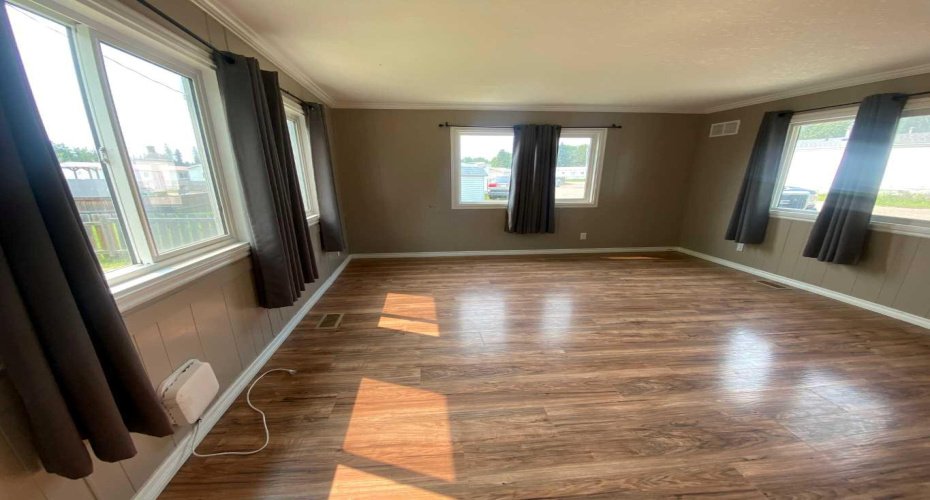 810 56 Street, Edson, Alberta T7E 1P4, 3 Bedroom Bedrooms, 0 ,1 BathroomBathrooms,Mobile,For Sale,56 Street,0,A2328231