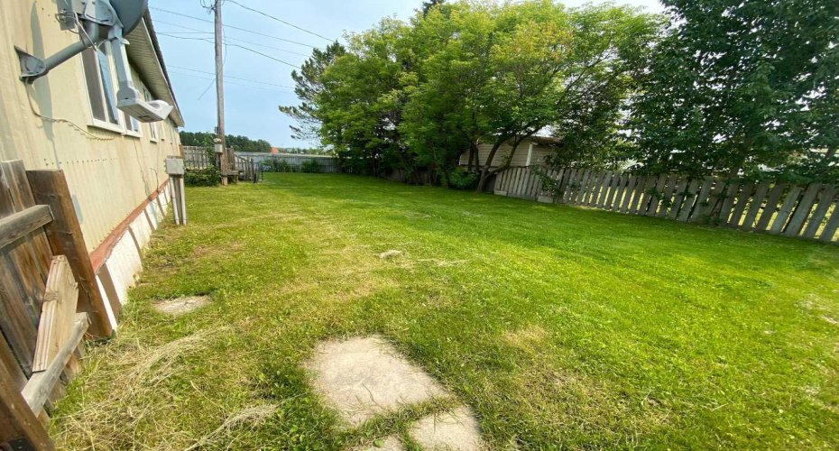 810 56 Street, Edson, Alberta T7E 1P4, 3 Bedroom Bedrooms, 0 ,1 BathroomBathrooms,Mobile,For Sale,56 Street,0,A2328231