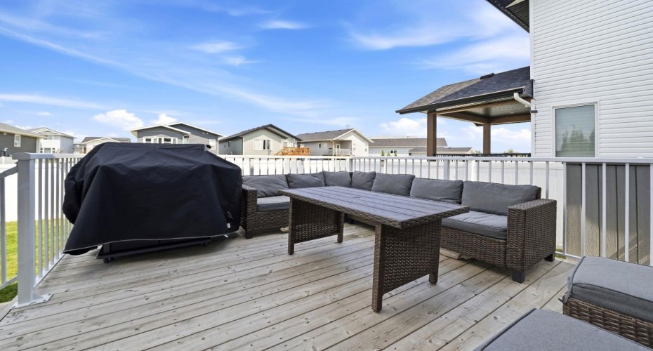 101 Longmire Close, Red Deer, Alberta T4R 0T1, 4 Bedroom Bedrooms, 0 ,3 BathroomBathrooms,Residential,For Sale,Longmire,0,A2328232