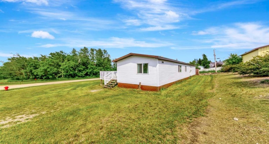 301 8 Avenue, Paradise Hill, Saskatchewan S0M 2G0, 2 Bedroom Bedrooms, 0 ,2 BathroomBathrooms,Residential,For Sale,8,0,A2328239
