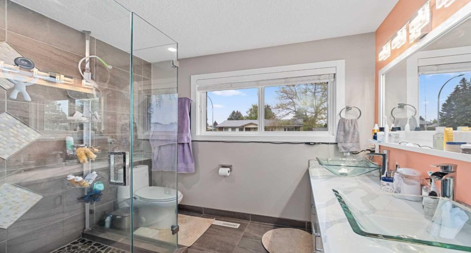 80 Allandale Close, Calgary, Alberta T2H 1V9, 3 Bedroom Bedrooms, 0 ,3 BathroomBathrooms,Residential,For Sale,Allandale,0,A2328244