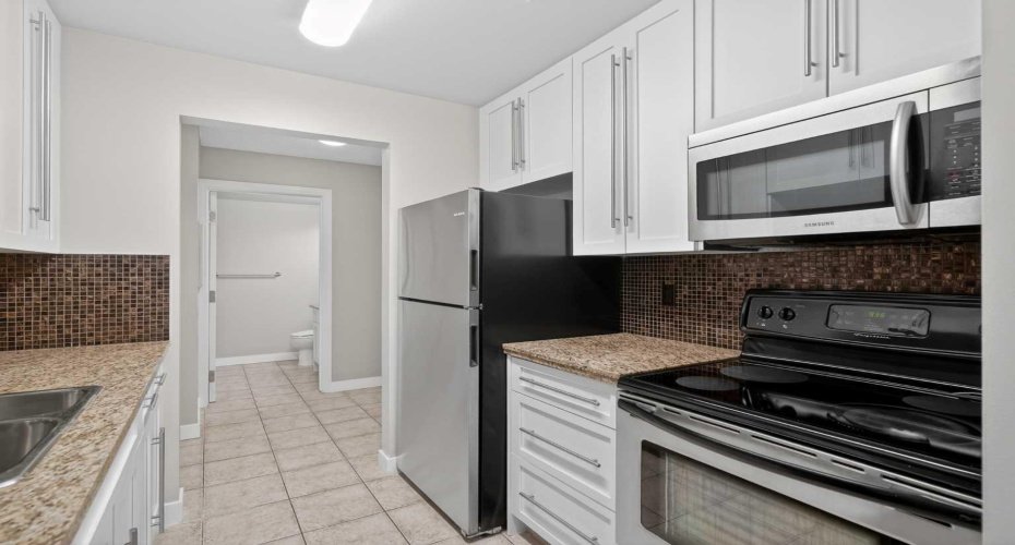 790 Kingsmere Crescent, Calgary, Alberta T2V 2H8, 1 Bedroom Bedrooms, 0 ,1 BathroomBathrooms,Residential,For Sale,Kingsmere,0,A2328249