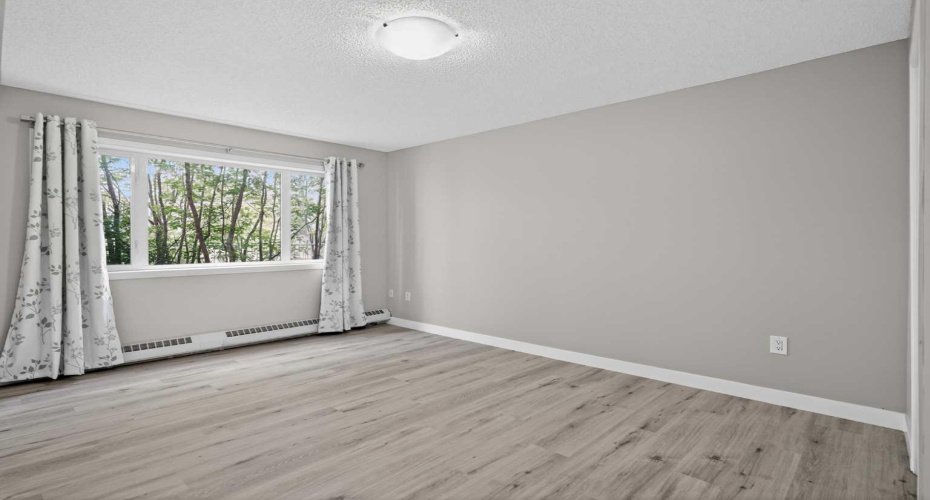 790 Kingsmere Crescent, Calgary, Alberta T2V 2H8, 1 Bedroom Bedrooms, 0 ,1 BathroomBathrooms,Residential,For Sale,Kingsmere,0,A2328249