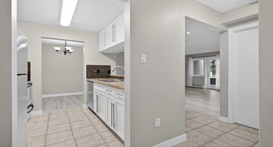 790 Kingsmere Crescent, Calgary, Alberta T2V 2H8, 1 Bedroom Bedrooms, 0 ,1 BathroomBathrooms,Residential,For Sale,Kingsmere,0,A2328249