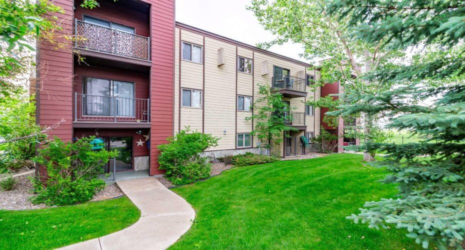 3440 23rd Ave South, Lethbridge, Alberta T1K 4K4, 0 , 0 ,1 BathroomBathrooms,Residential,For Sale,23rd Ave South,0,A2328252