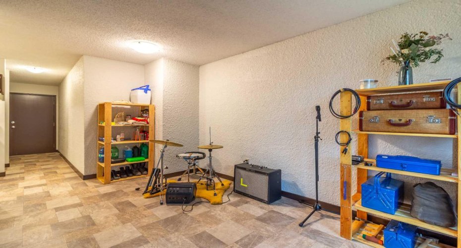 3440 23rd Ave South, Lethbridge, Alberta T1K 4K4, 0 , 0 ,1 BathroomBathrooms,Residential,For Sale,23rd Ave South,0,A2328252