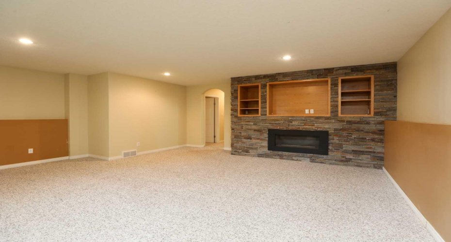 227 Rivermill Manor W, Lethbridge, Alberta T1K 8C5, 5 Bedroom Bedrooms, 0 ,3 BathroomBathrooms,Residential,For Sale,Rivermill Manor W,0,A2328254