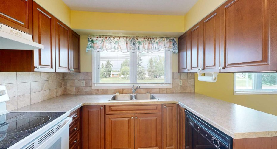 4111 61 Street, Stettler, Alberta T4K1H1, 2 Bedroom Bedrooms, 0 ,2 BathroomBathrooms,Residential,For Sale,61,0,A2328255