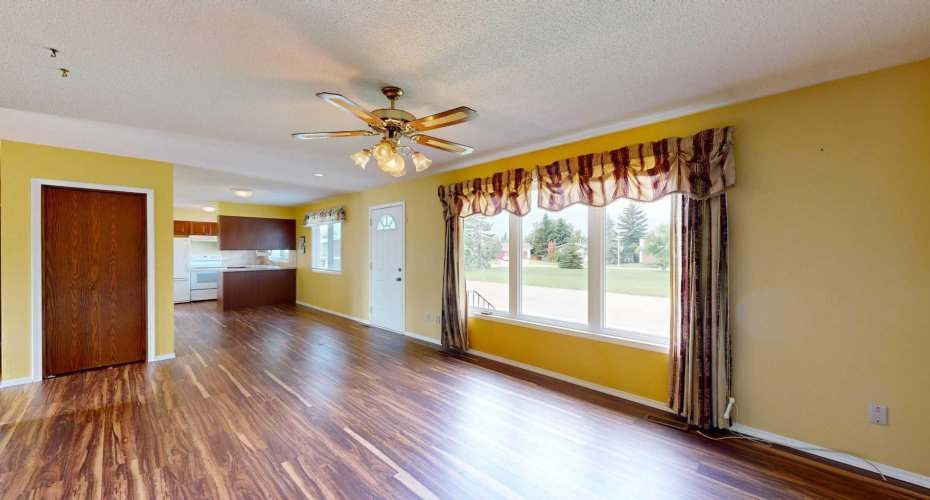 4111 61 Street, Stettler, Alberta T4K1H1, 2 Bedroom Bedrooms, 0 ,2 BathroomBathrooms,Residential,For Sale,61,0,A2328255