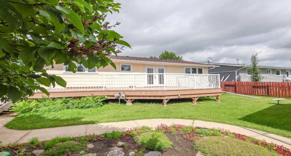 4111 61 Street, Stettler, Alberta T4K1H1, 2 Bedroom Bedrooms, 0 ,2 BathroomBathrooms,Residential,For Sale,61,0,A2328255