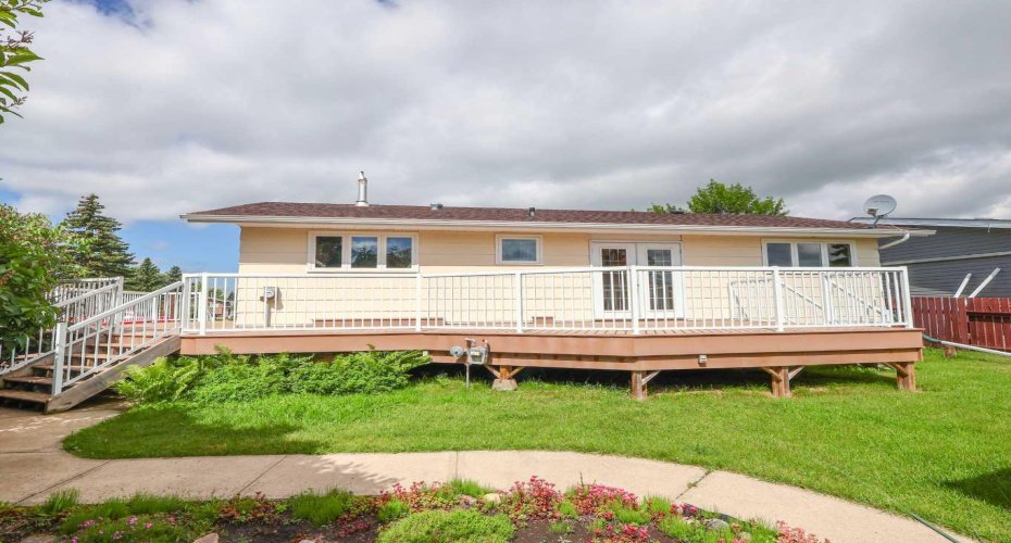 4111 61 Street, Stettler, Alberta T4K1H1, 2 Bedroom Bedrooms, 0 ,2 BathroomBathrooms,Residential,For Sale,61,0,A2328255