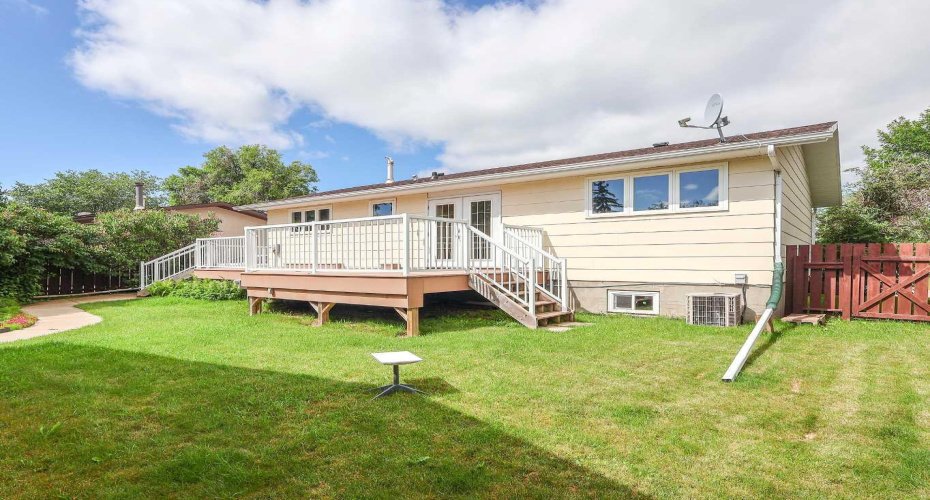4111 61 Street, Stettler, Alberta T4K1H1, 2 Bedroom Bedrooms, 0 ,2 BathroomBathrooms,Residential,For Sale,61,0,A2328255