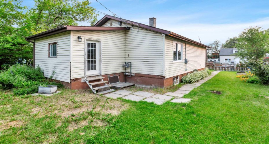 4715 48 Street, Rocky Mountain House, Alberta T4T 1C3, 2 Bedroom Bedrooms, 0 ,1 BathroomBathrooms,Residential,For Sale,48,0,A2328256