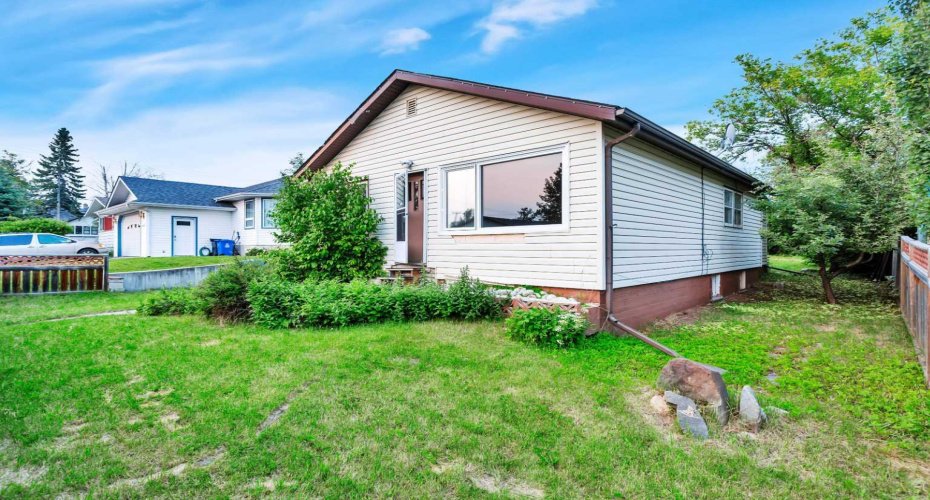 4715 48 Street, Rocky Mountain House, Alberta T4T 1C3, 2 Bedroom Bedrooms, 0 ,1 BathroomBathrooms,Residential,For Sale,48,0,A2328256