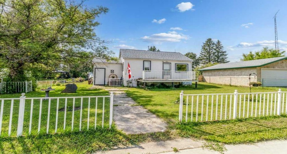 1836 21 Avenue, Delburne, Alberta T0M 0V0, 1 Bedroom Bedrooms, 0 ,1 BathroomBathrooms,Residential,For Sale,21,0,A2328257