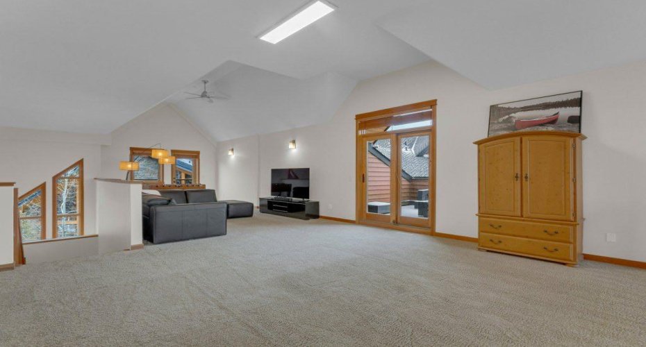 101E Stewart Creek Landing, Canmore, Alberta T1W 0E3, 3 Bedroom Bedrooms, 0 ,3 BathroomBathrooms,Residential,For Sale,Stewart Creek,0,A2328258
