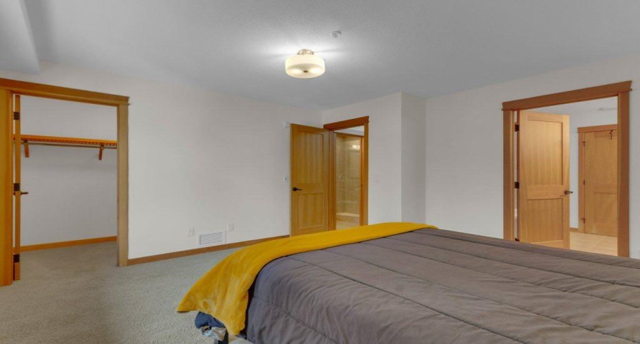 101E Stewart Creek Landing, Canmore, Alberta T1W 0E3, 3 Bedroom Bedrooms, 0 ,3 BathroomBathrooms,Residential,For Sale,Stewart Creek,0,A2328258