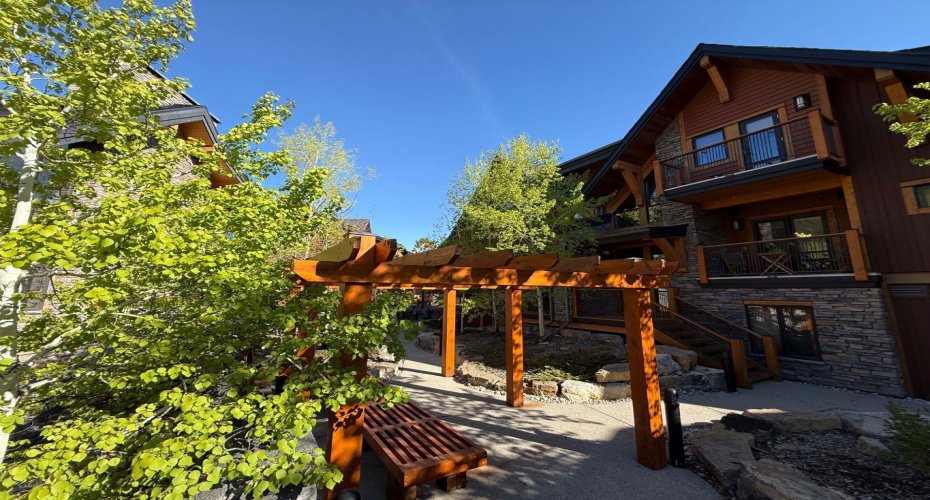 101E Stewart Creek Landing, Canmore, Alberta T1W 0E3, 3 Bedroom Bedrooms, 0 ,3 BathroomBathrooms,Residential,For Sale,Stewart Creek,0,A2328258