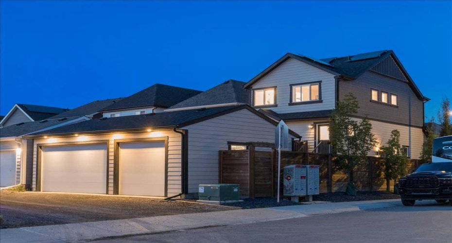 199 Magnolia Way, Calgary, Alberta T3M 3M7, 4 Bedroom Bedrooms, 0 ,4 BathroomBathrooms,Residential,For Sale,Magnolia,0,A2328265