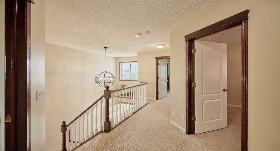 117 Douglas Ridge Circle, Calgary, Alberta T2Z 3C2, 5 Bedroom Bedrooms, 0 ,3 BathroomBathrooms,Residential,For Sale,Douglas Ridge,0,A2328269