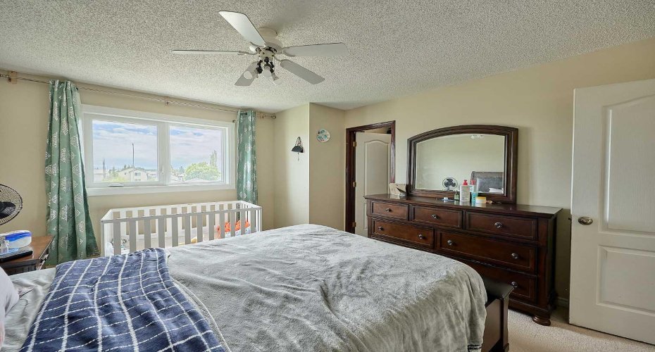 117 Douglas Ridge Circle, Calgary, Alberta T2Z 3C2, 5 Bedroom Bedrooms, 0 ,3 BathroomBathrooms,Residential,For Sale,Douglas Ridge,0,A2328269