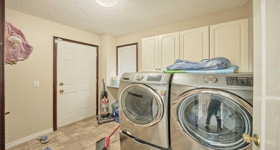 117 Douglas Ridge Circle, Calgary, Alberta T2Z 3C2, 5 Bedroom Bedrooms, 0 ,3 BathroomBathrooms,Residential,For Sale,Douglas Ridge,0,A2328269