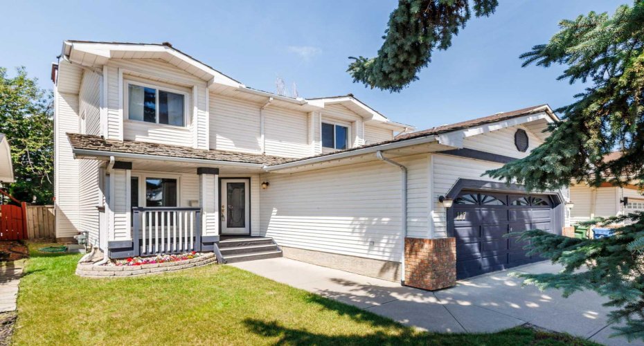 117 Douglasbank Way, Calgary, Alberta T2Z 1W4, 6 Bedroom Bedrooms, 0 ,4 BathroomBathrooms,Residential,For Sale,Douglasbank,0,A2328272