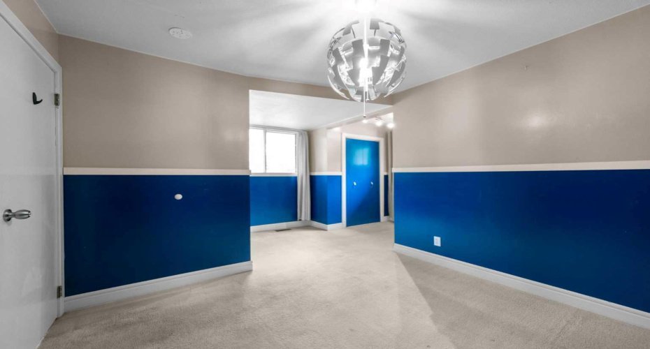 5114 52 Street, Daysland, Alberta T0B 1A0, 4 Bedroom Bedrooms, 0 ,3 BathroomBathrooms,Residential,For Sale,52,0,A2328276