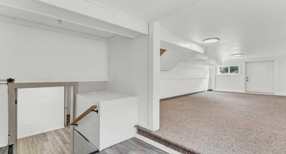 112 8 Street, Medicine Hat, Alberta T1A 4L6, 5 Bedroom Bedrooms, 0 ,2 BathroomBathrooms,Residential,For Sale,8,0,A2328294