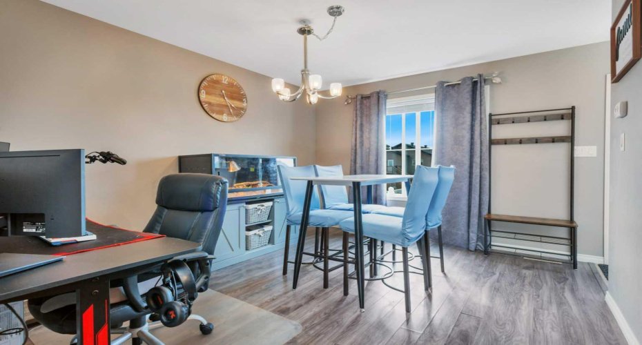 6 Reid Court, Sylvan Lake, Alberta T4S 1W3, 3 Bedroom Bedrooms, 0 ,3 BathroomBathrooms,Residential,For Sale,Reid,0,A2328295