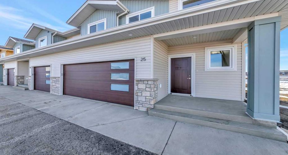 3616 41b Avenue, Lloydminster, Saskatchewan S9V2L2, 3 Bedroom Bedrooms, 0 ,3 BathroomBathrooms,Residential,For Sale,41b,0,A2328298